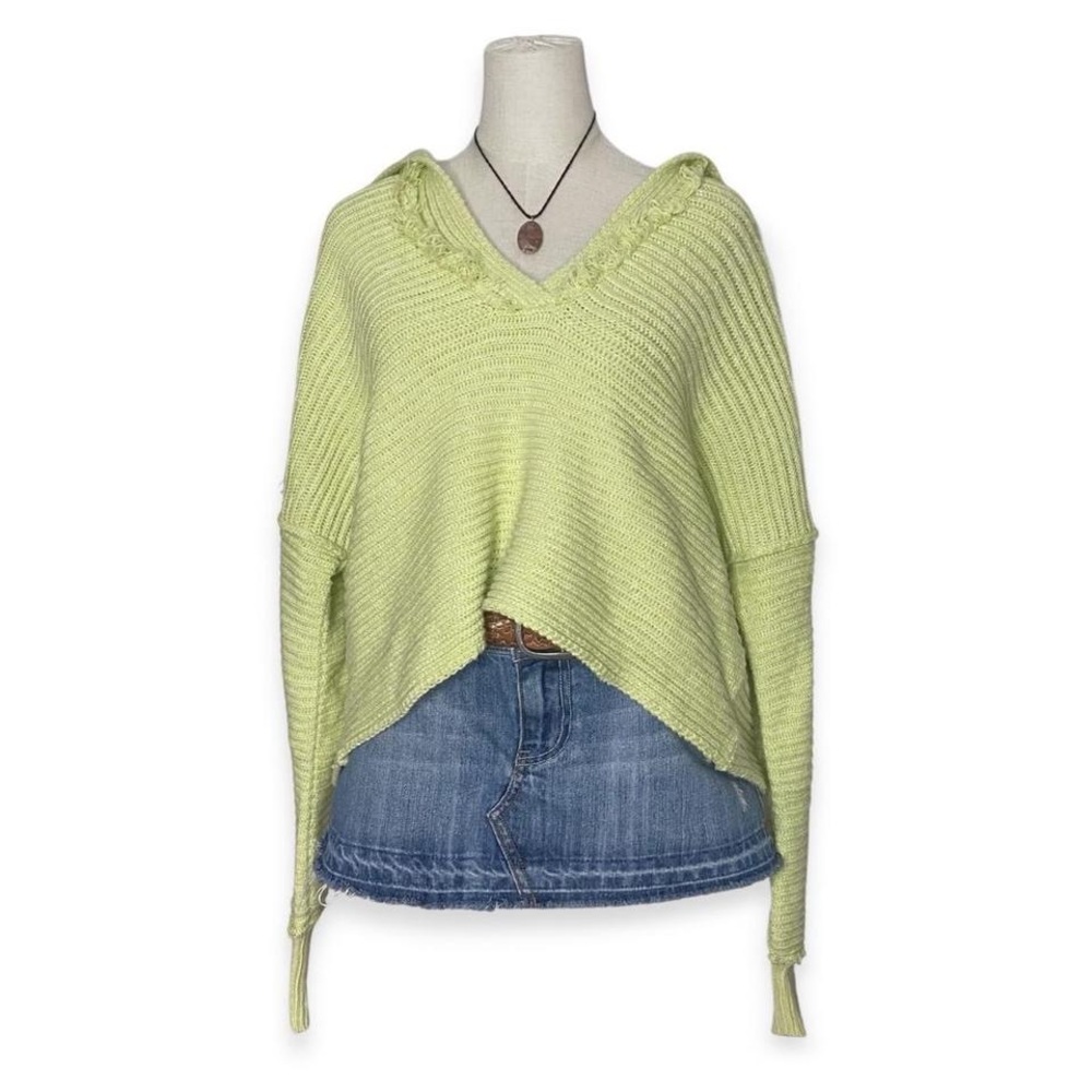 Free People Marlie Pullover Knit V Neck Oversized Sweater in Acid Lime Small